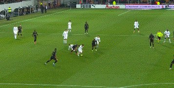 欧冠高清赛事平台-【法甲】梅西中柱 姆巴佩替补补时助攻 巴黎客场平