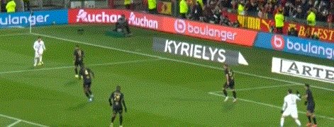 欧冠高清赛事平台-【法甲】梅西中柱 姆巴佩替补补时助攻 巴黎客场平