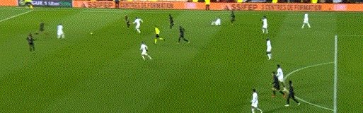 欧冠高清赛事平台-【法甲】梅西中柱 姆巴佩替补补时助攻 巴黎客场平