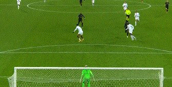 欧冠高清赛事平台-【法甲】梅西中柱 姆巴佩替补补时助攻 巴黎客场平