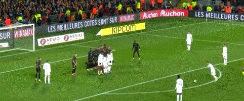 欧冠高清赛事平台-【法甲】梅西中柱 姆巴佩替补补时助攻 巴黎客场平