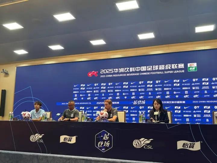 斯卢茨基：李可和吴曦已正常训练；我们会用整体去限制瓦科