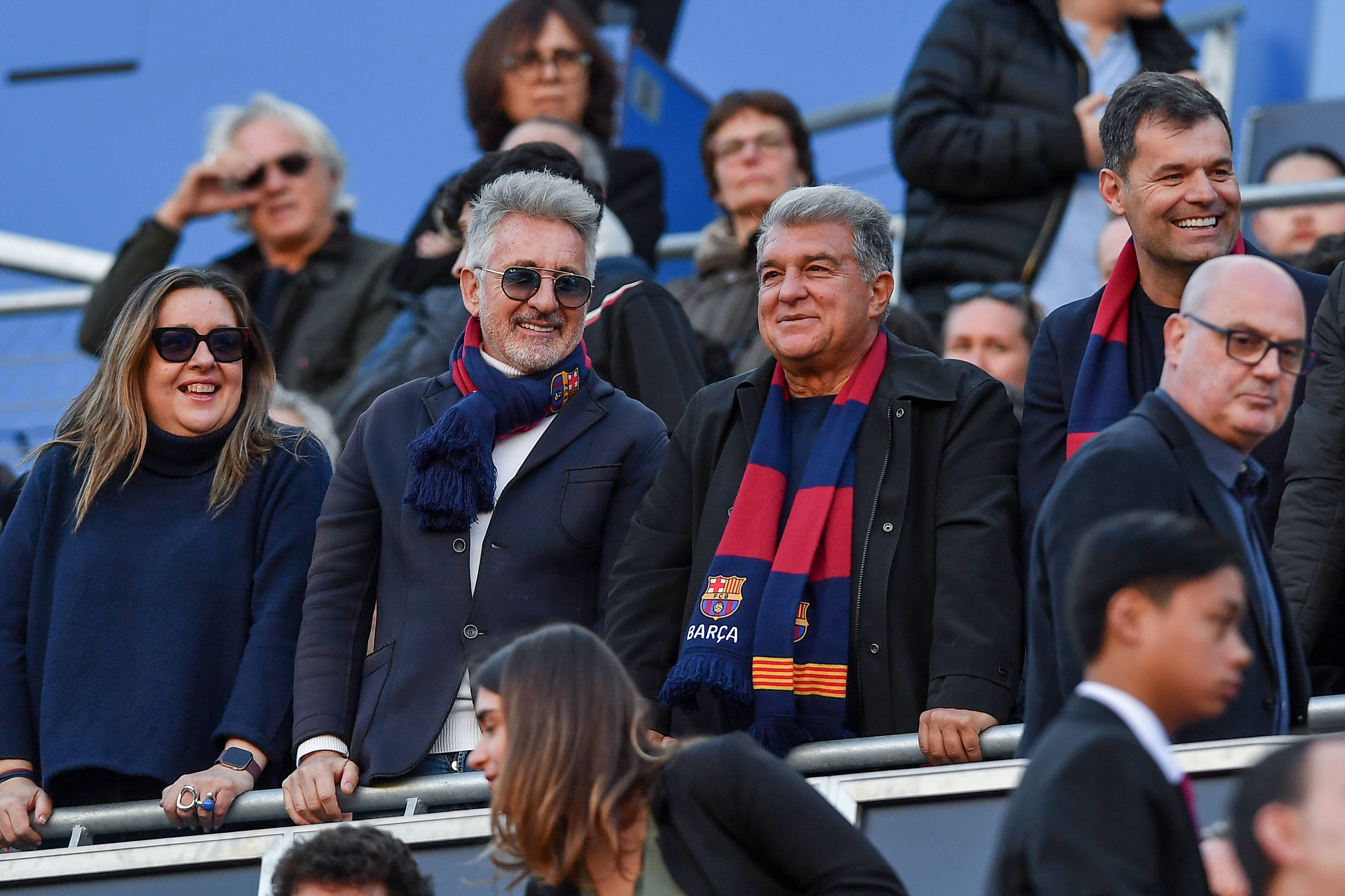 欧冠直播官网下载-拉波尔塔谈梅西：西甲从未给我们最终许可 哈维的观点偏离事实