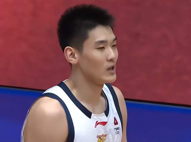 欧冠直播官网下载-广东遭豪门3杀，杜锋无奈，双外援尽力，他仨凑合，他俩拖了后腿