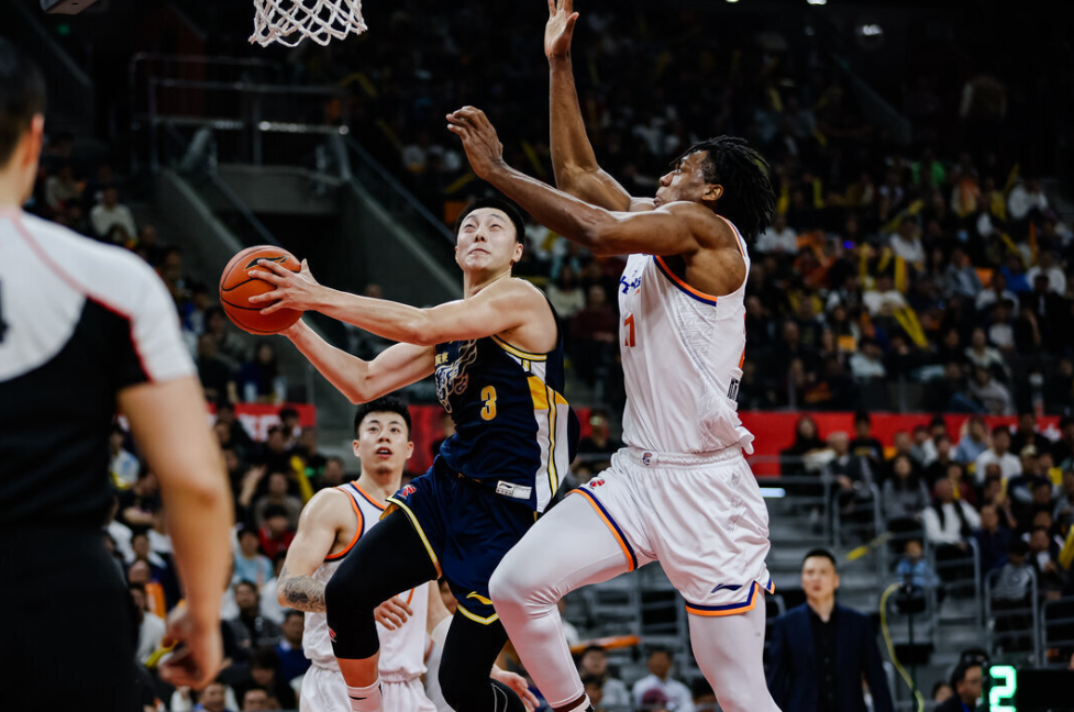 欧冠客户端下载-3加时！辽宁打出神剧本，深圳爆冷跌出前四，一阶段仅2队有冠军相