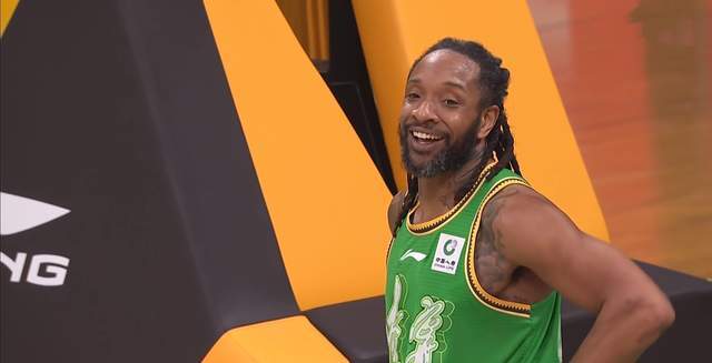 欧冠官方正版下载-加时赛15-2，辽宁男篮连胜收官 赵继伟16+8接管比赛 乌戈战术大师