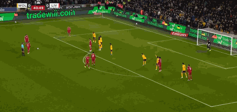 欧冠高清赛事平台-3-1！萨拉赫建功，飞翼2分钟传射，1.1亿先生复出，利物浦雪耻